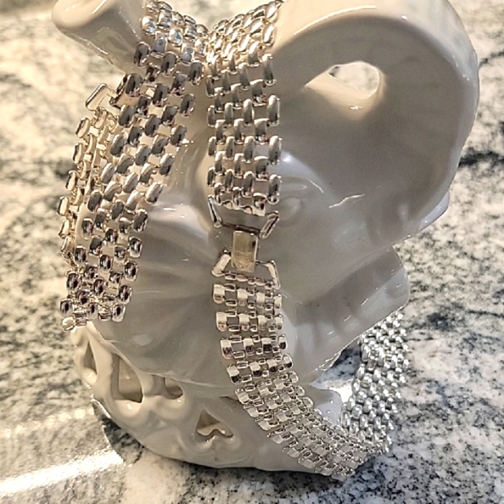 NAPIER  Silver Tone Bracelet